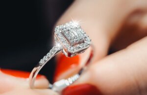 Carat Weight vs Diamond Size: What Actually Makes a Diamond Look Bigger?