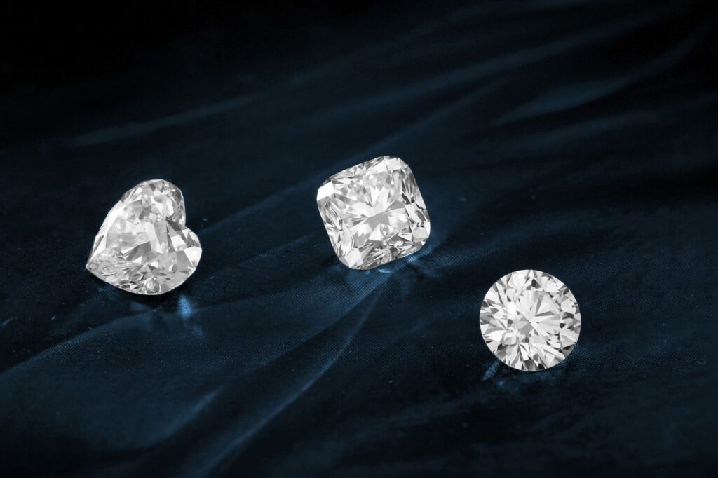 Princess vs Radiant Cut Diamonds: Which Shape Is Better for Sparkle, Style, and Value?