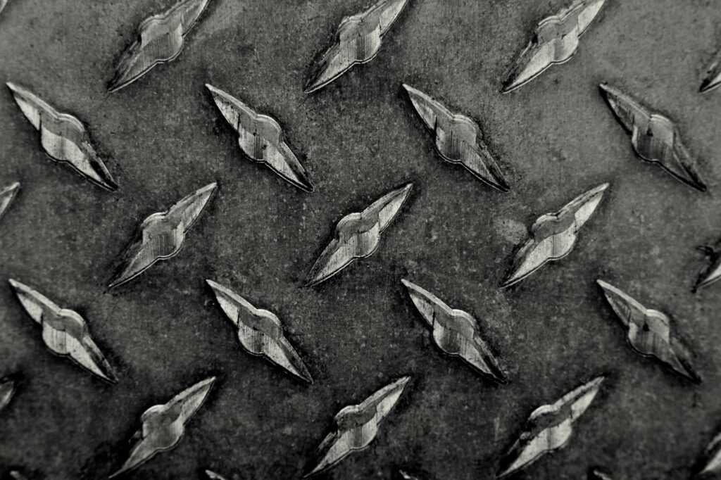 What Is a Feather Inclusion in a Diamond? Meaning, Appearance, and Durability Explained