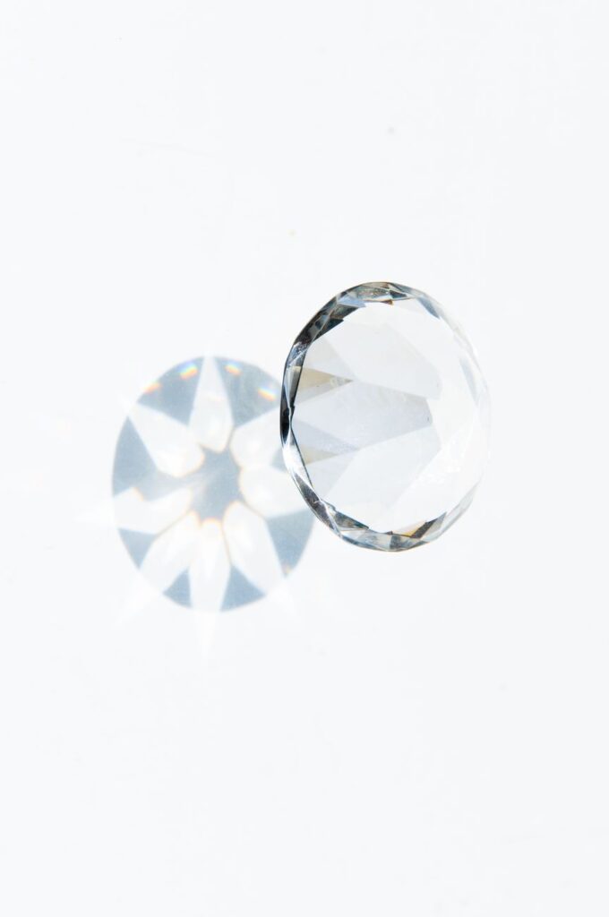 What Is Diamond Optical Symmetry? A Complete Guide to Cut Precision and Sparkle