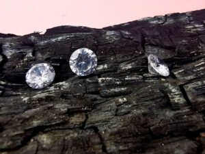 What Is IF Diamond Clarity? Meaning, Clarity Scale & Buying Guide